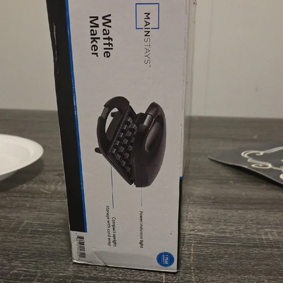 Mainstays Black Nonstick Waffle Maker - Picture 2 of 4